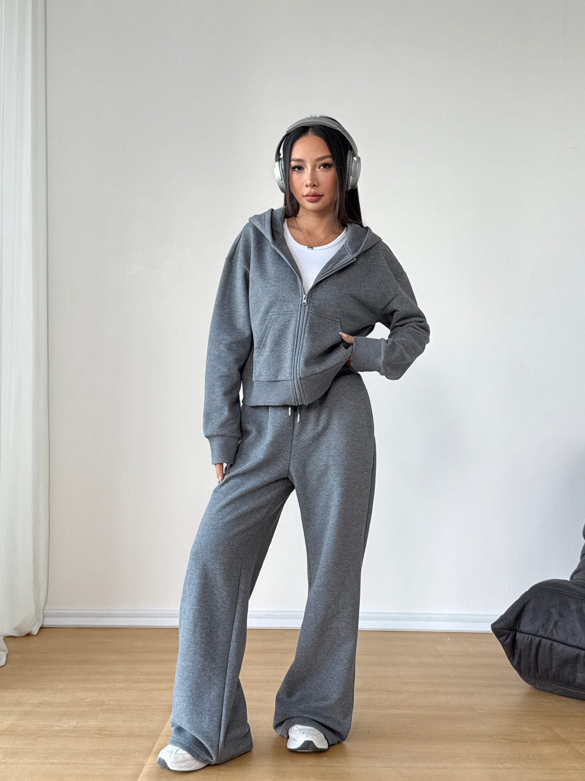 Duomuxzs Women Sweatsuits 2 piece Outfit Zip Up Hoodie Set Lounge Sweatpants Set Wide Leg Pants Matching Tracksuit Sets